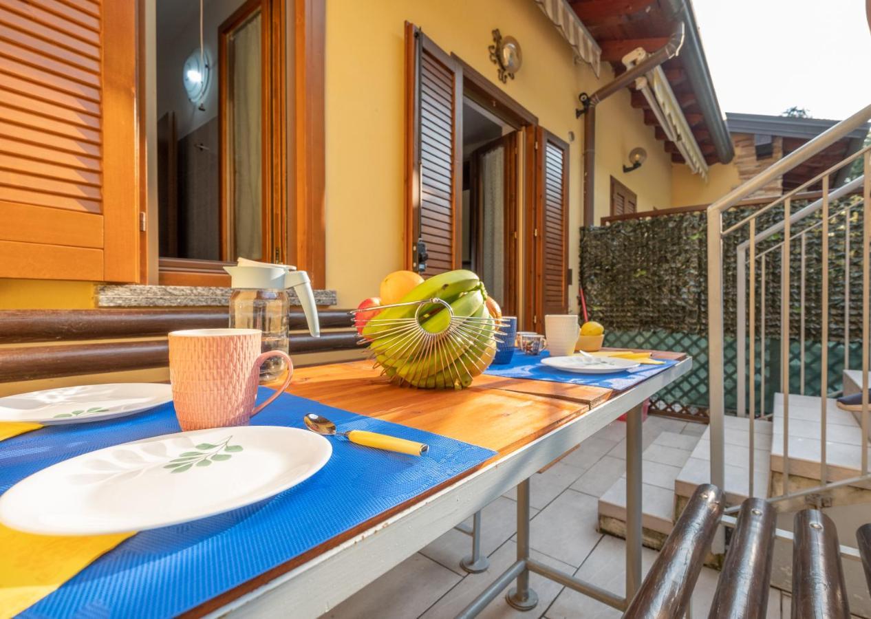 Happy Guest Apartments - Lake Panorama & Pool Riva di Solto Luaran gambar