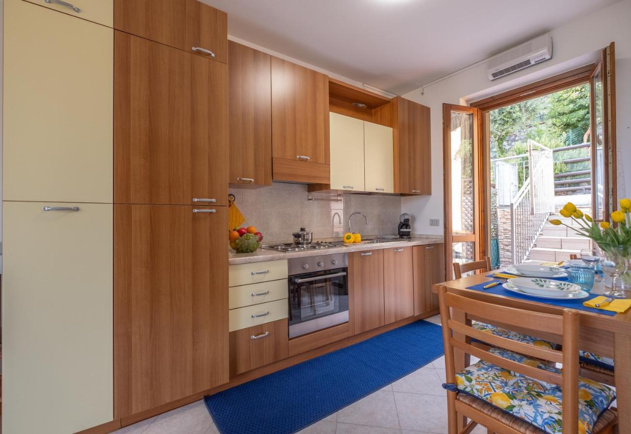 Happy Guest Apartments - Lake Panorama & Pool Riva di Solto Luaran gambar