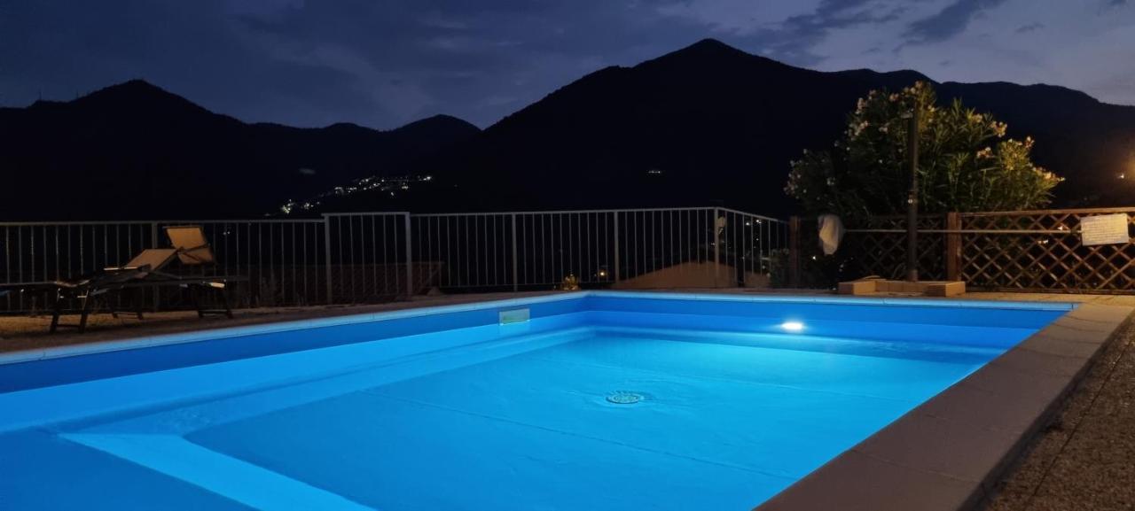 Happy Guest Apartments - Lake Panorama & Pool Riva di Solto Luaran gambar