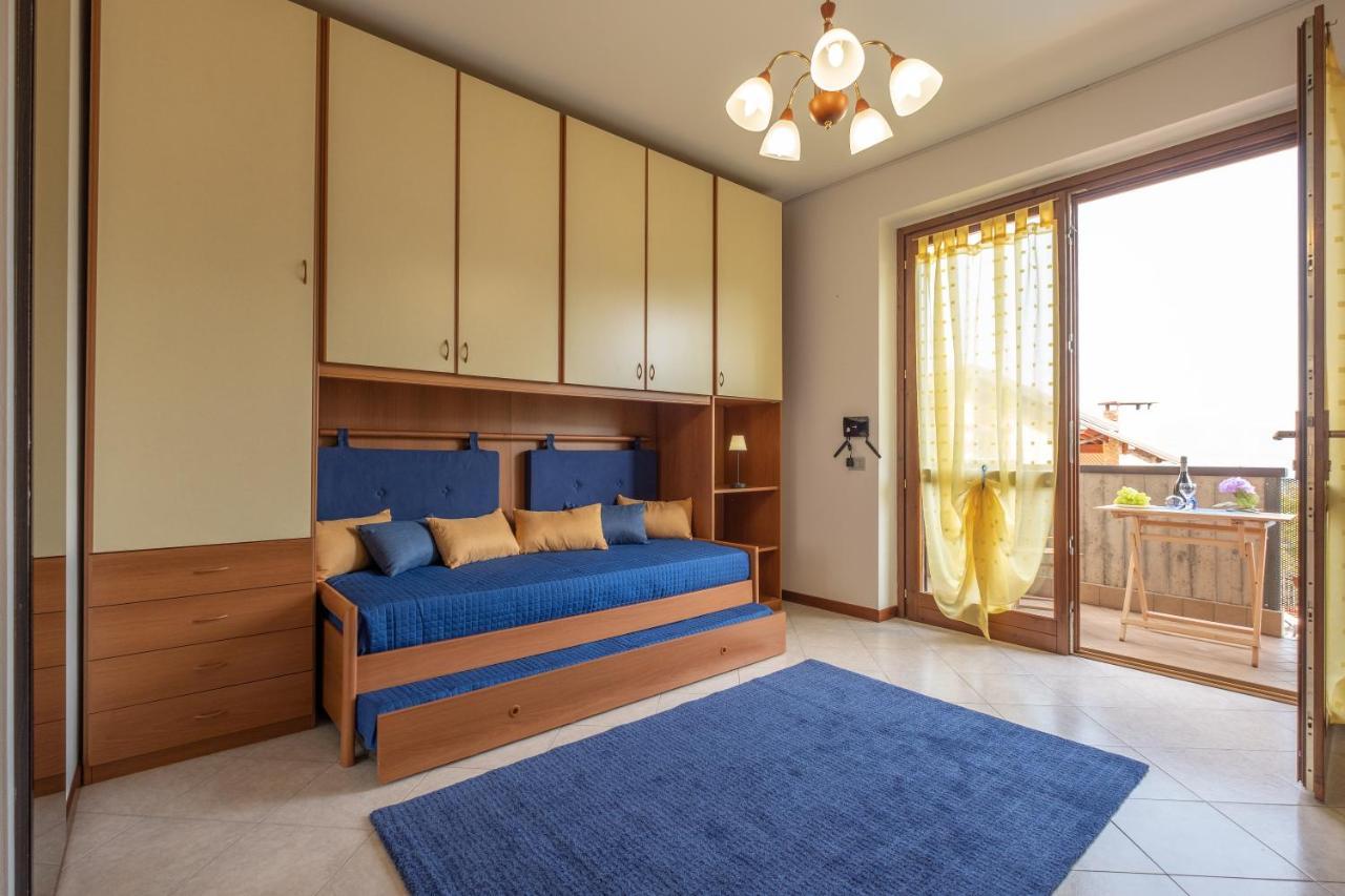Happy Guest Apartments - Lake Panorama & Pool Riva di Solto Luaran gambar